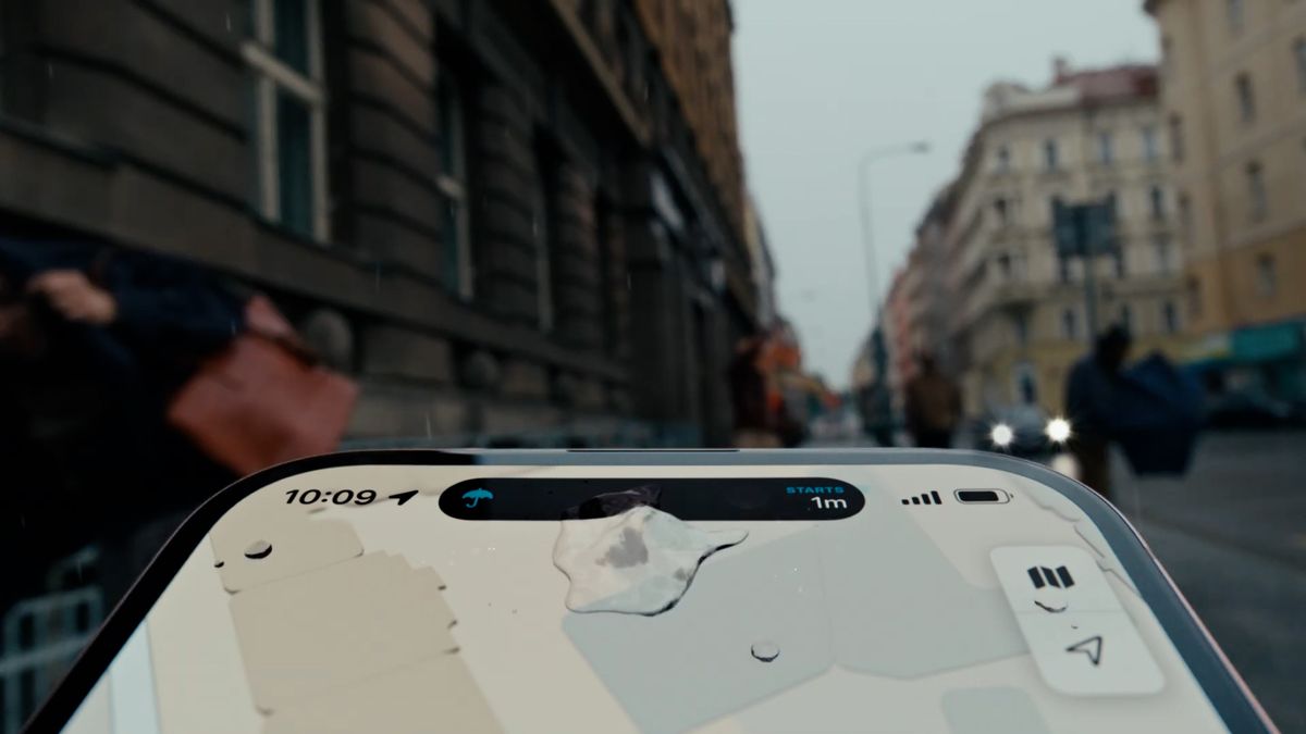Apple si oblíbil Česko, upoutávku na iPhone 15 natáčel v Praze